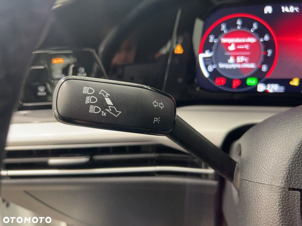 Volkswagen Golf 1.0 eTSI Life DSG - 25