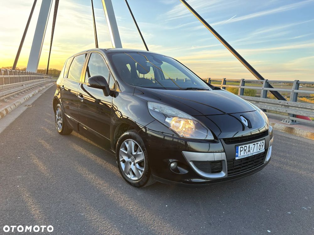 Renault Scenic - 1