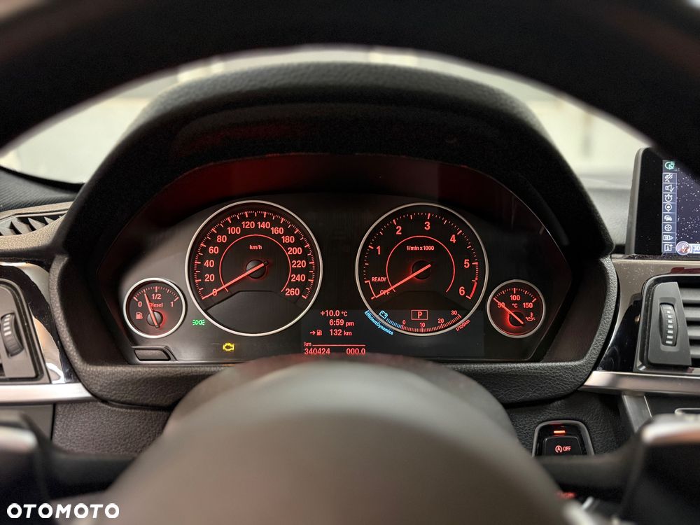 BMW Seria 3 330d M Sport - 8
