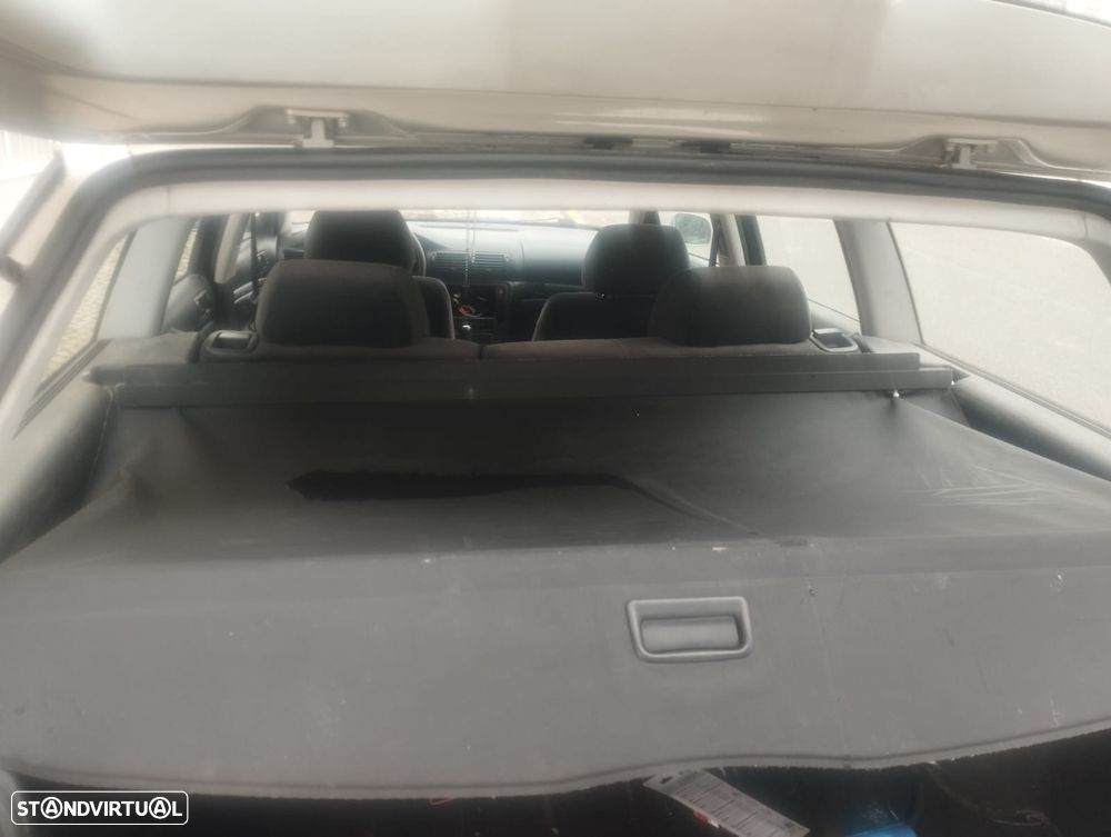 VW Passat 1.9 TDi Confortline - 7