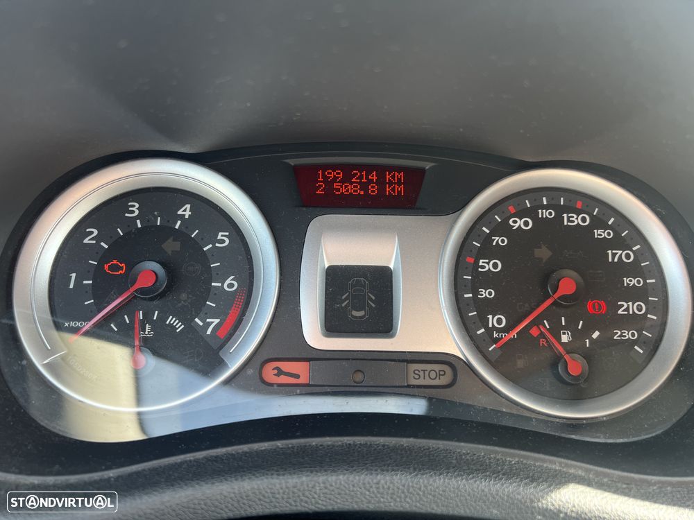 Renault Clio 1.2 16V Rip Curl - 23