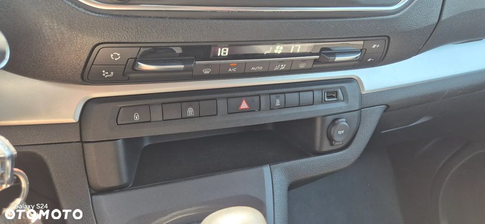 Peugeot Traveller 2.0 BlueHDi Compact Active - 37