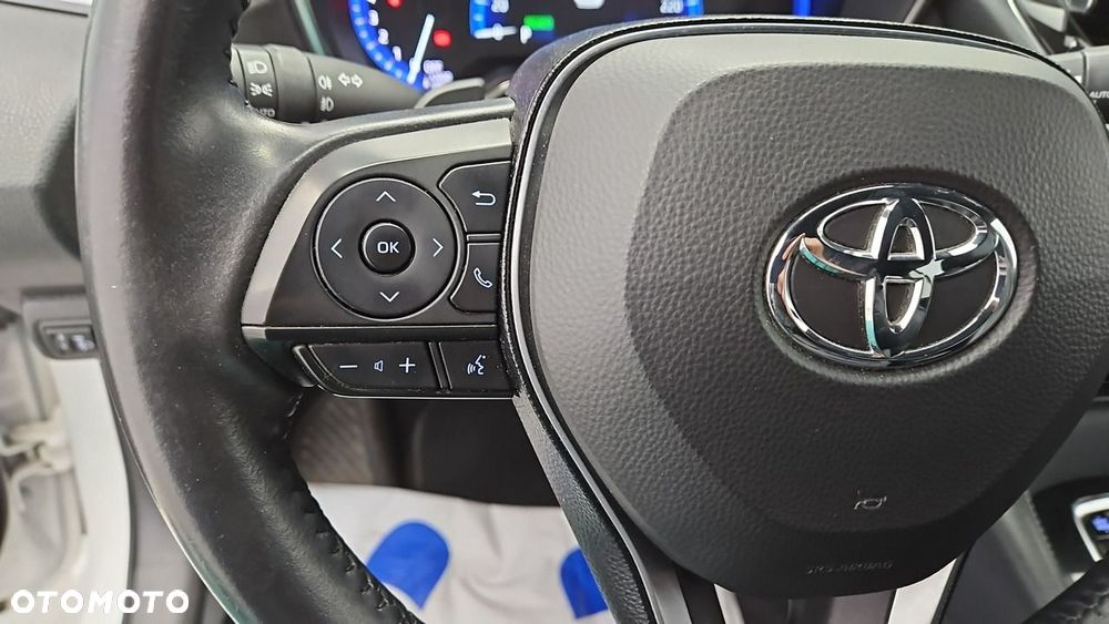 Toyota Corolla 2.0 Hybrid Executive - 16