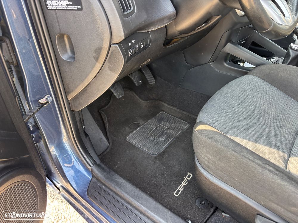 Kia Ceed SW 1.4 CVVT LX ISG - 8