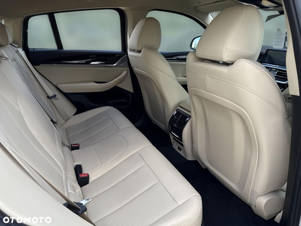 BMW X4 - 18