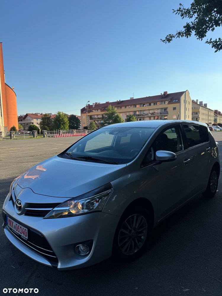 Toyota Verso 1.8 Sol plus NAVI 7os - 30