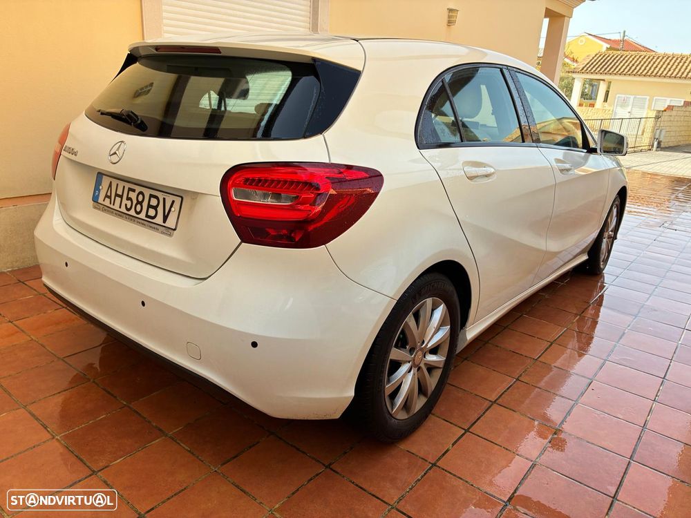 Mercedes-Benz A 180 CDI 7G-DCT Urban - 4