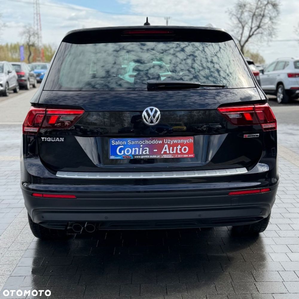 Volkswagen Tiguan - 11