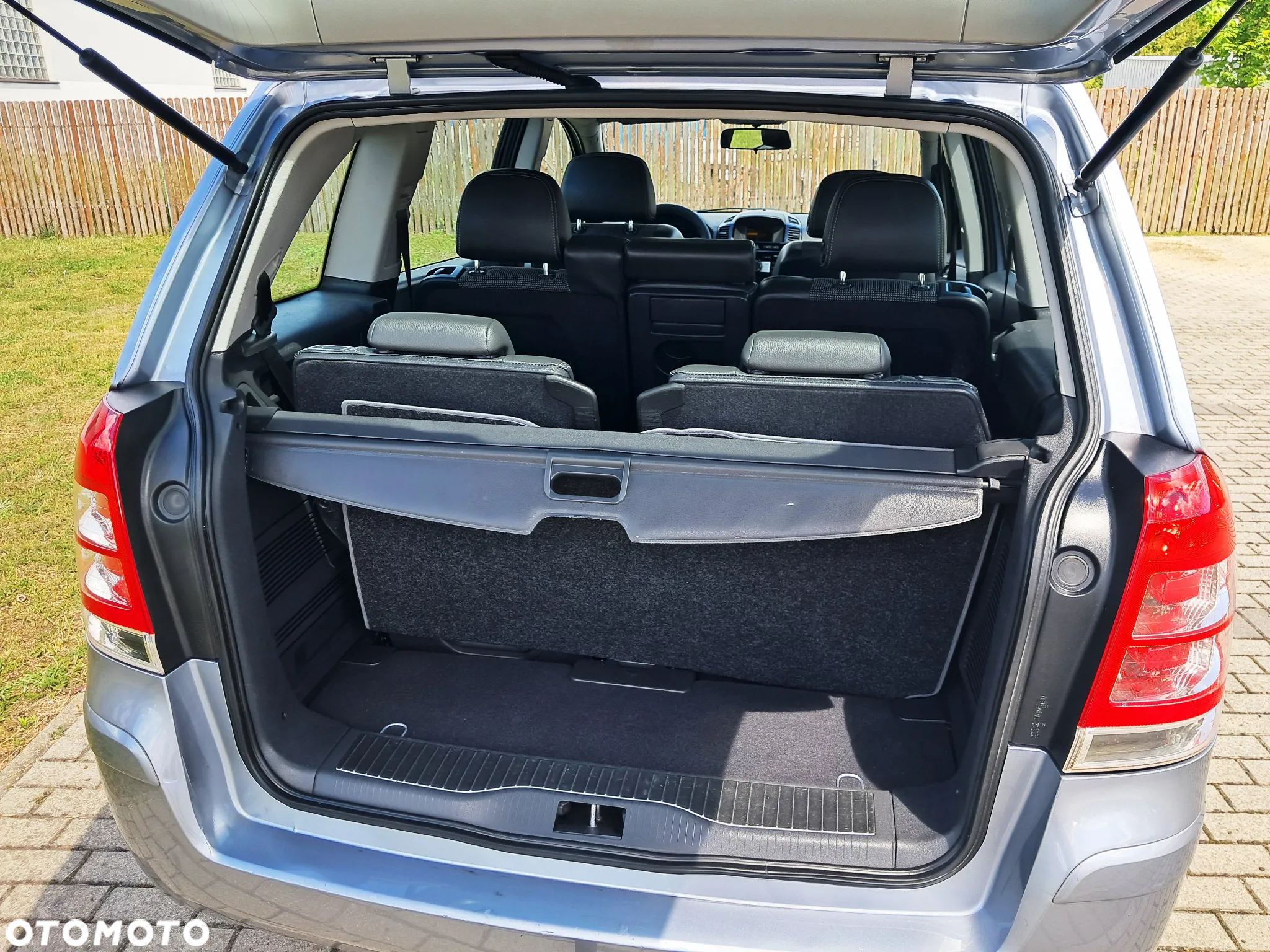 Opel Zafira 1.8 Cosmo - 16