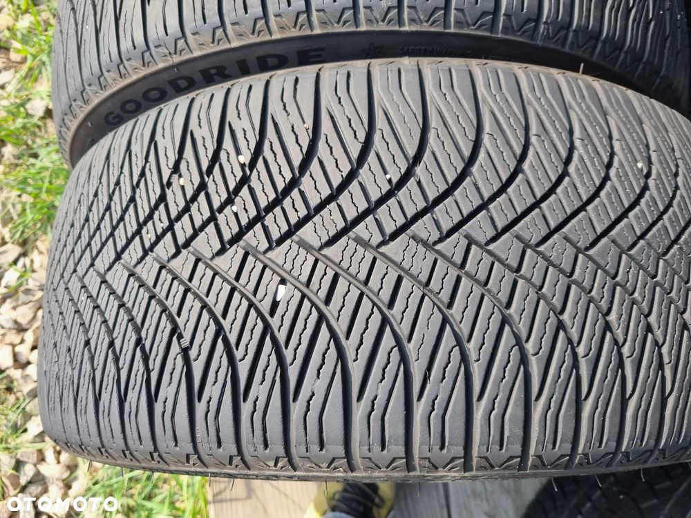 OPONY Goodride All Season Elite Z-401 235/35R19 91W 2024r.2x6,5mm bdb stan - 2