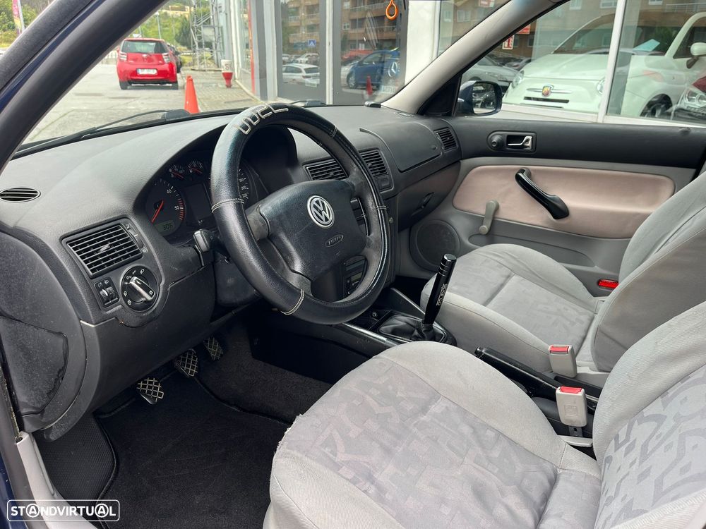 VW Golf 1.9 TDi Movie - 14