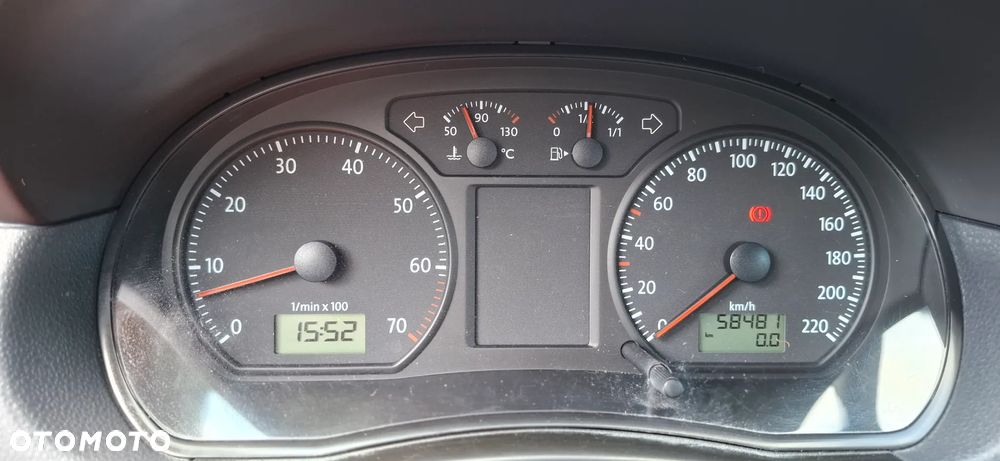 Volkswagen Polo 1.6 Sportline - 22