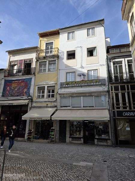 Prédio baixa da Cidade de Coimbra - Grande imagem: 3/5