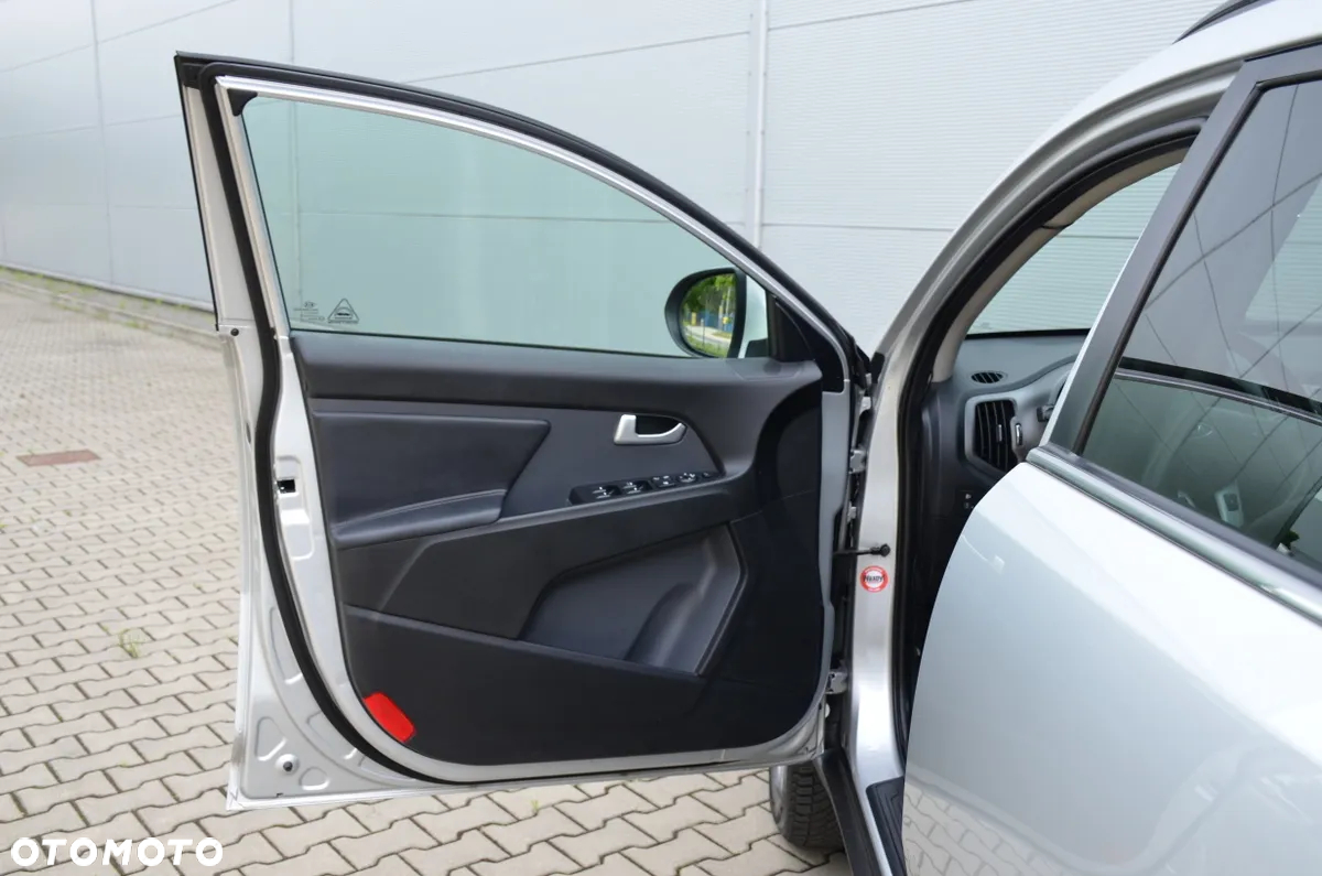 Kia Sportage 2.0 M - 19