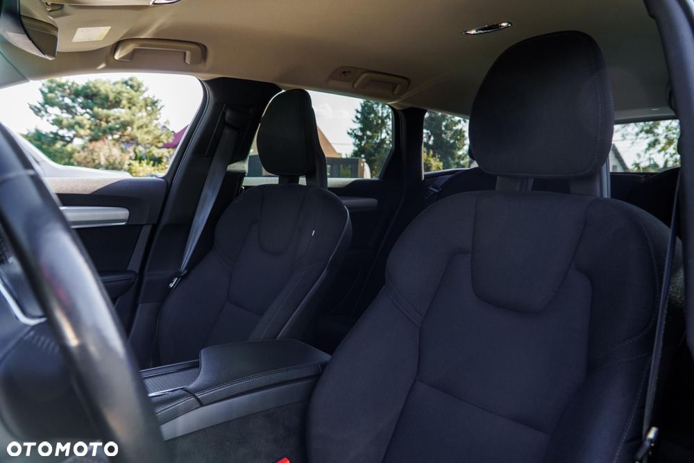 Volvo V90 D4 Momentum - 13