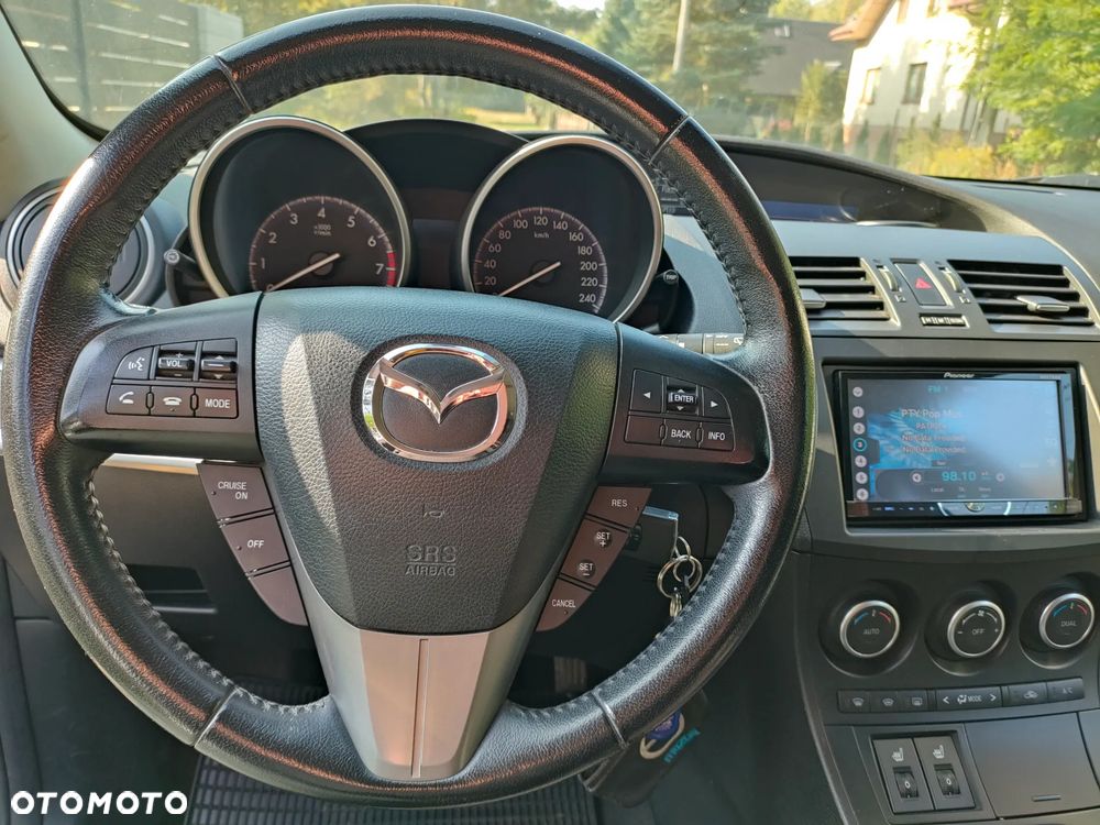 Mazda 3 - 10