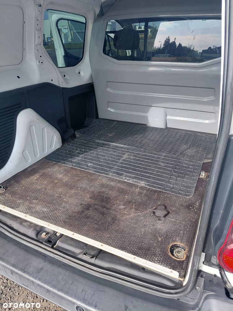 Citroën BERLINGO - 11