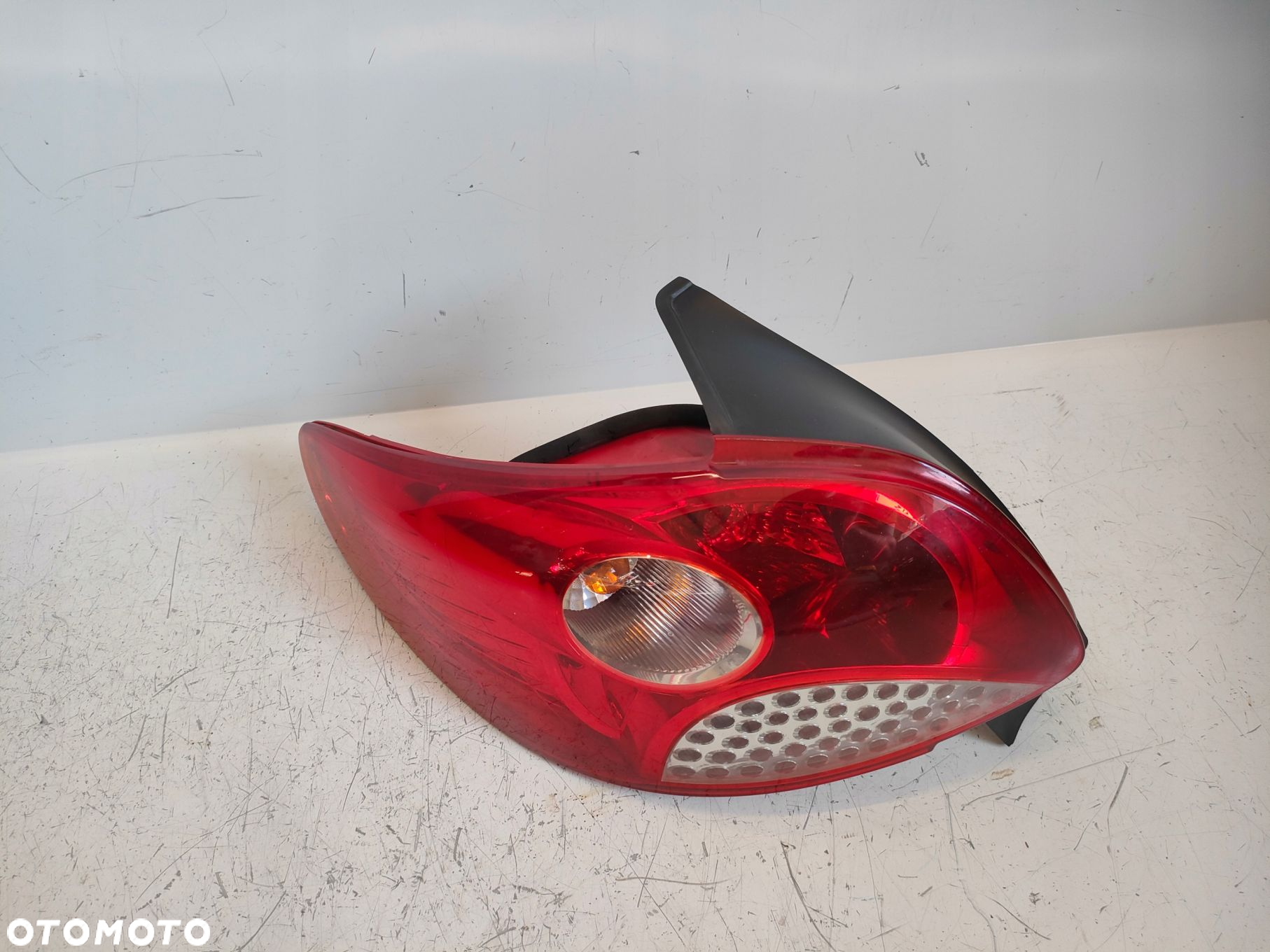 PEUGEOT 206+ 3D LAMPA LEWY TYŁ TYLNA - 4