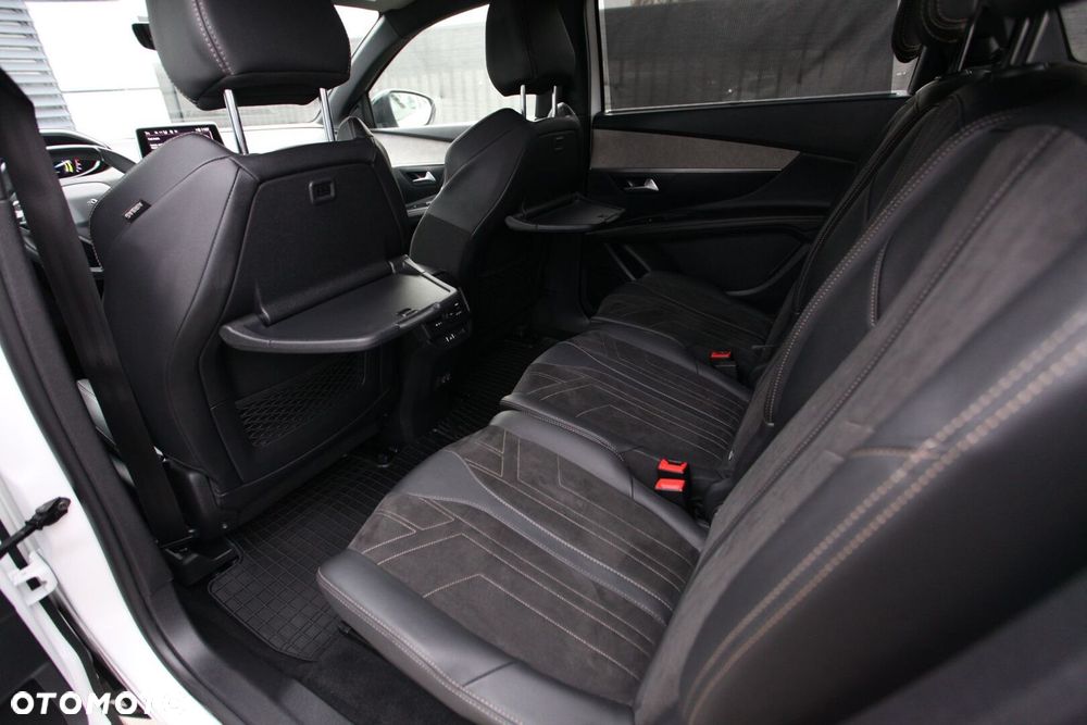 Peugeot 5008 1.2 PureTech mHEV GT S&S e-DCS6 - 14