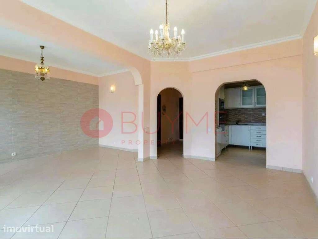 Apartamento T3 Frente-Mar no Calçadão de Quarteira - Grande imagem: 3/13