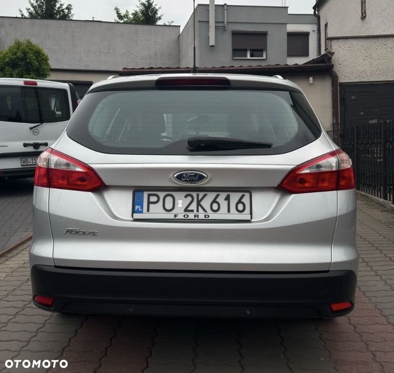 Ford Focus 1.6 Trend Sport - 6