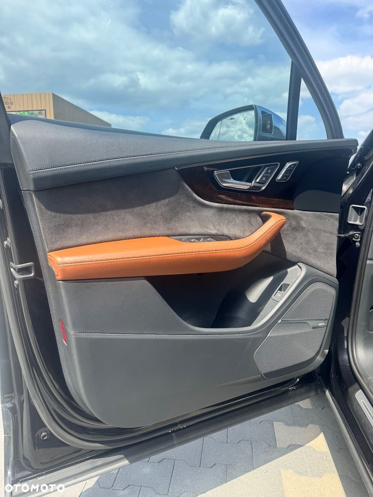 Audi SQ7 4.0 TDI Quattro Tiptronic - 17