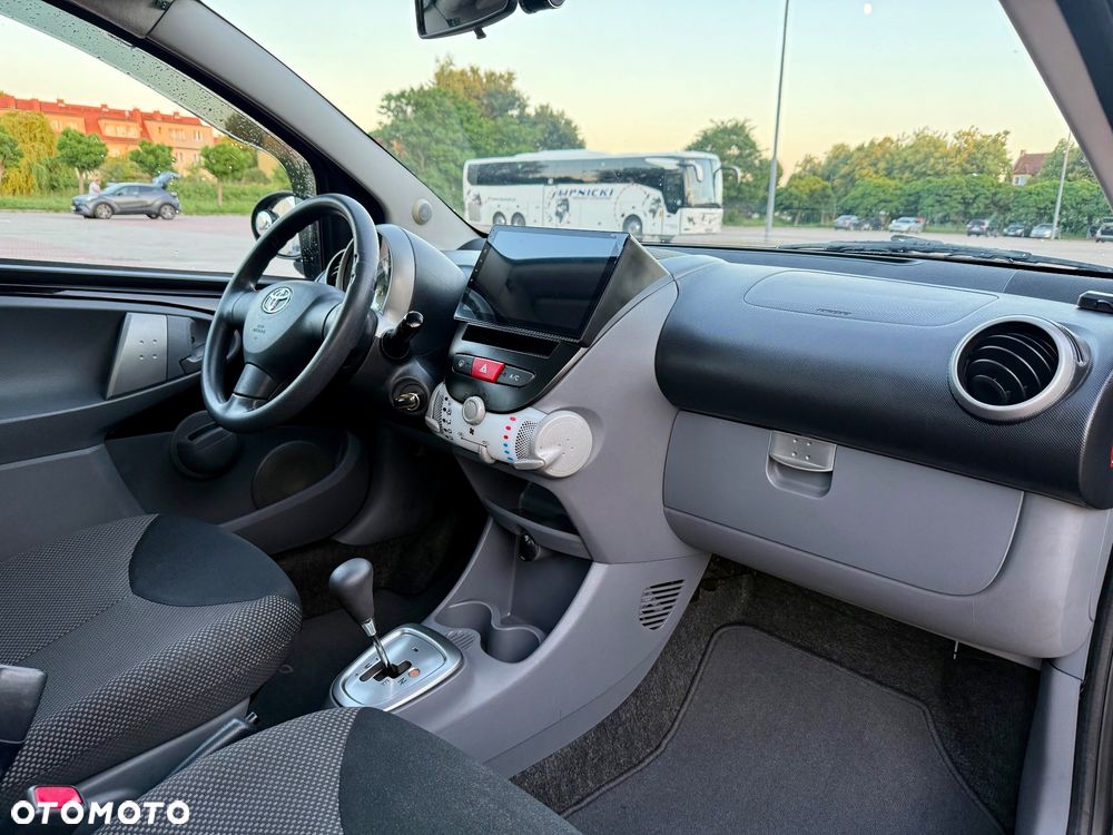 Toyota Aygo 1.0 VVT-i Luna MM A/C - 16