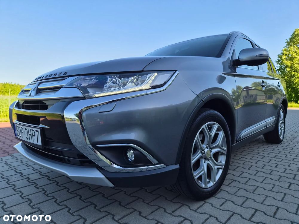 Mitsubishi Outlander - 11