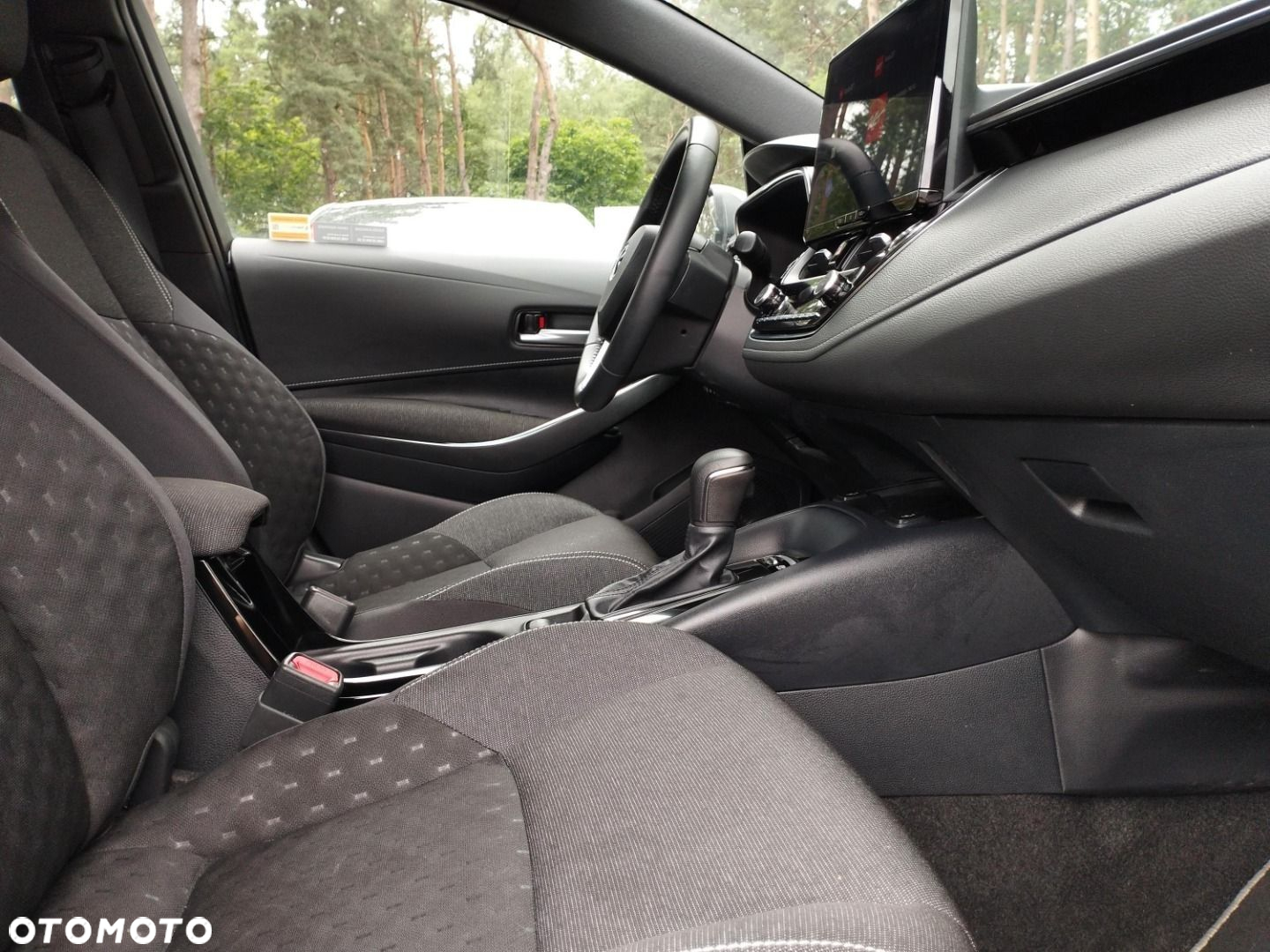 Toyota Corolla - 10