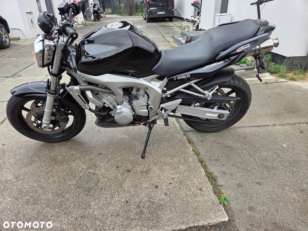 Yamaha FZ6 - 6