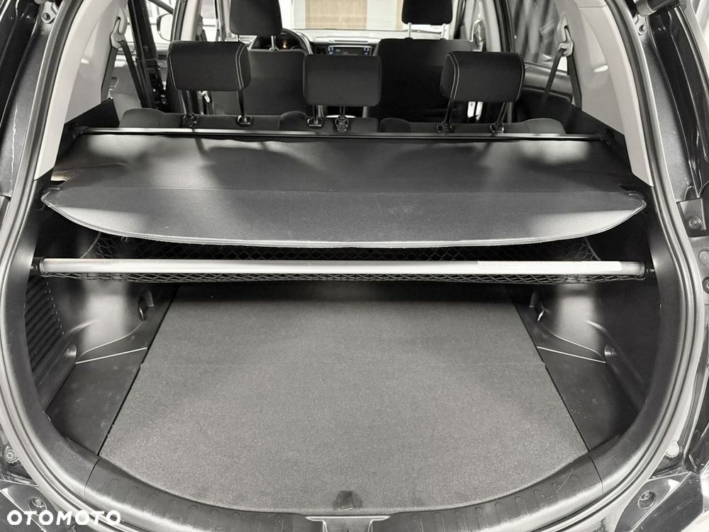 Toyota RAV4 2.0 D-4D 4x2 Start-Stop Edition S+ - 38