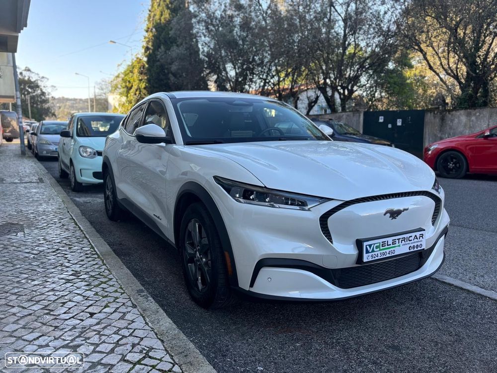 Ford Mustang Mach-E - 11