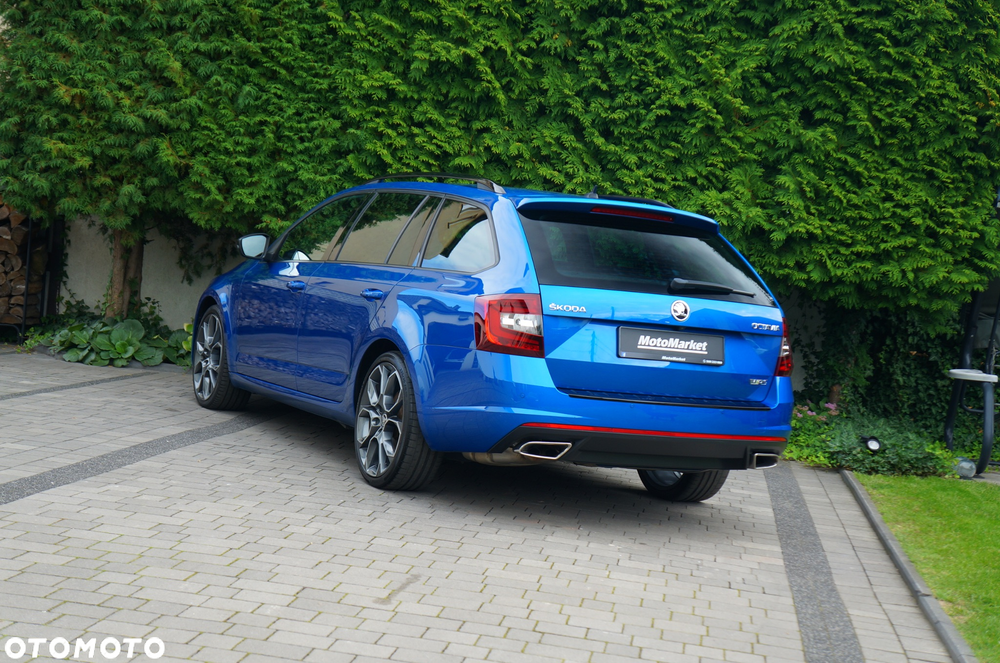Skoda Octavia Combi 2.0 TDI DSG RS - 19