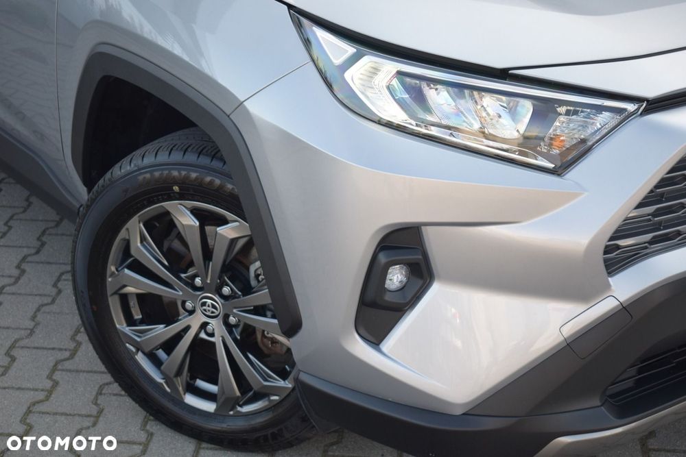 Toyota RAV4 - 11