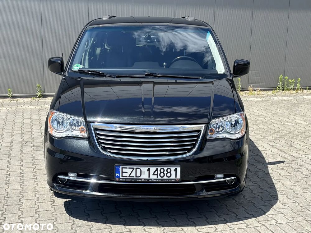 Chrysler Town & Country 3.6 Limited - 20