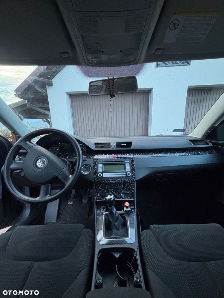 Volkswagen Passat 1.9 TDI Comfortline - 12