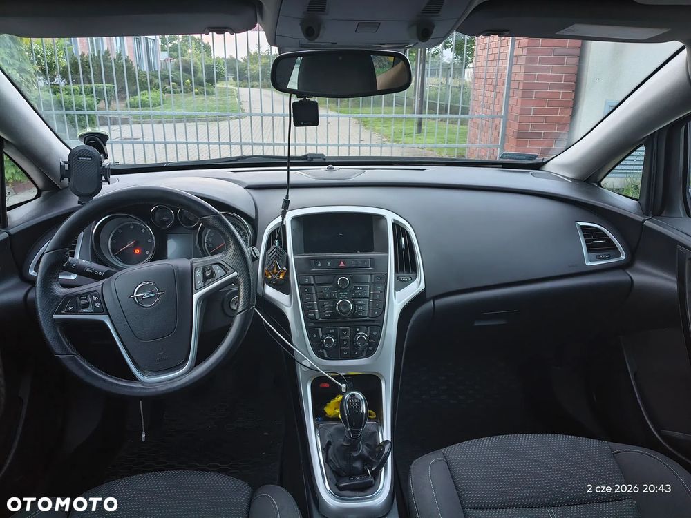 Opel Astra 2.0 CDTI Cosmo - 8