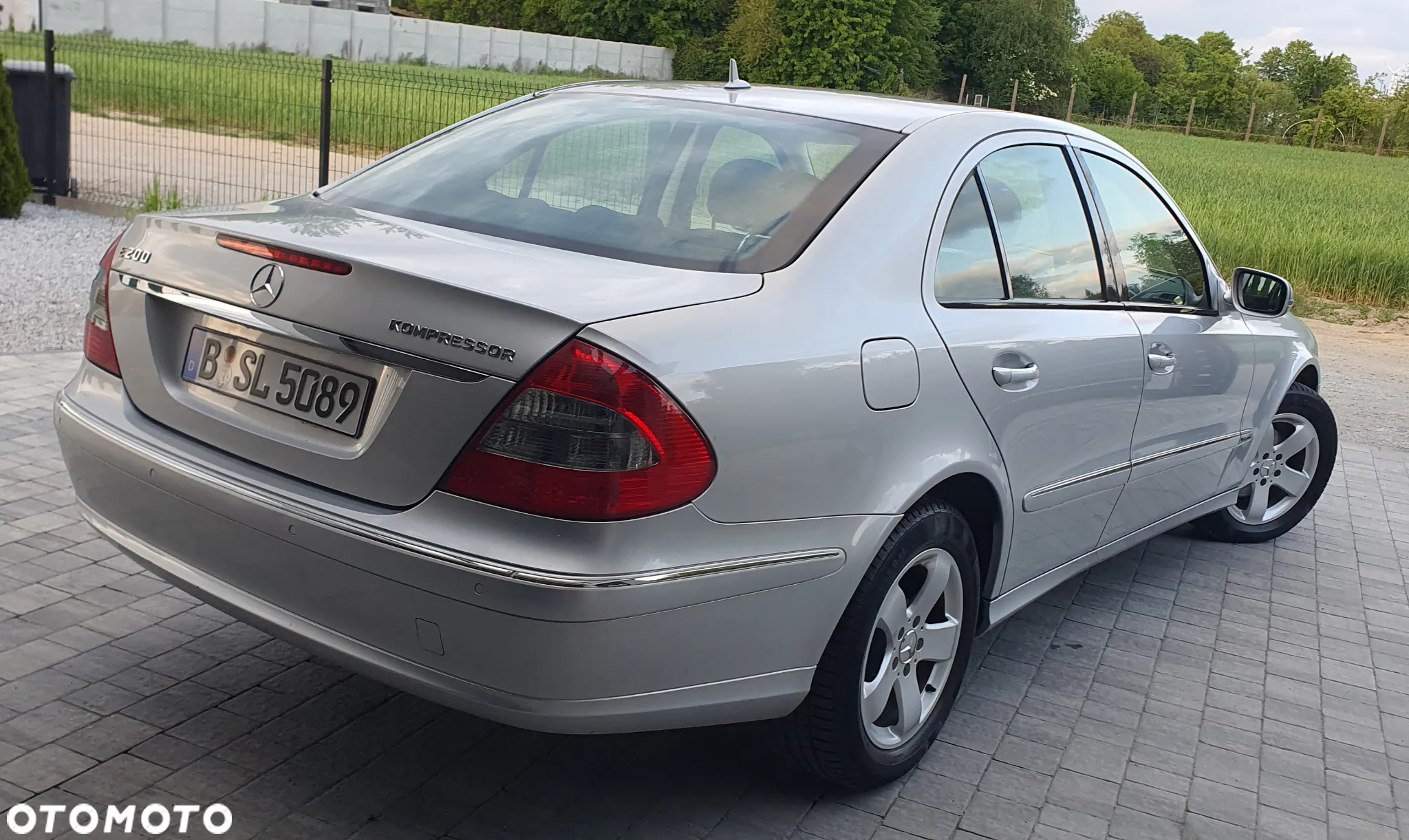 Mercedes-Benz Klasa E - 16