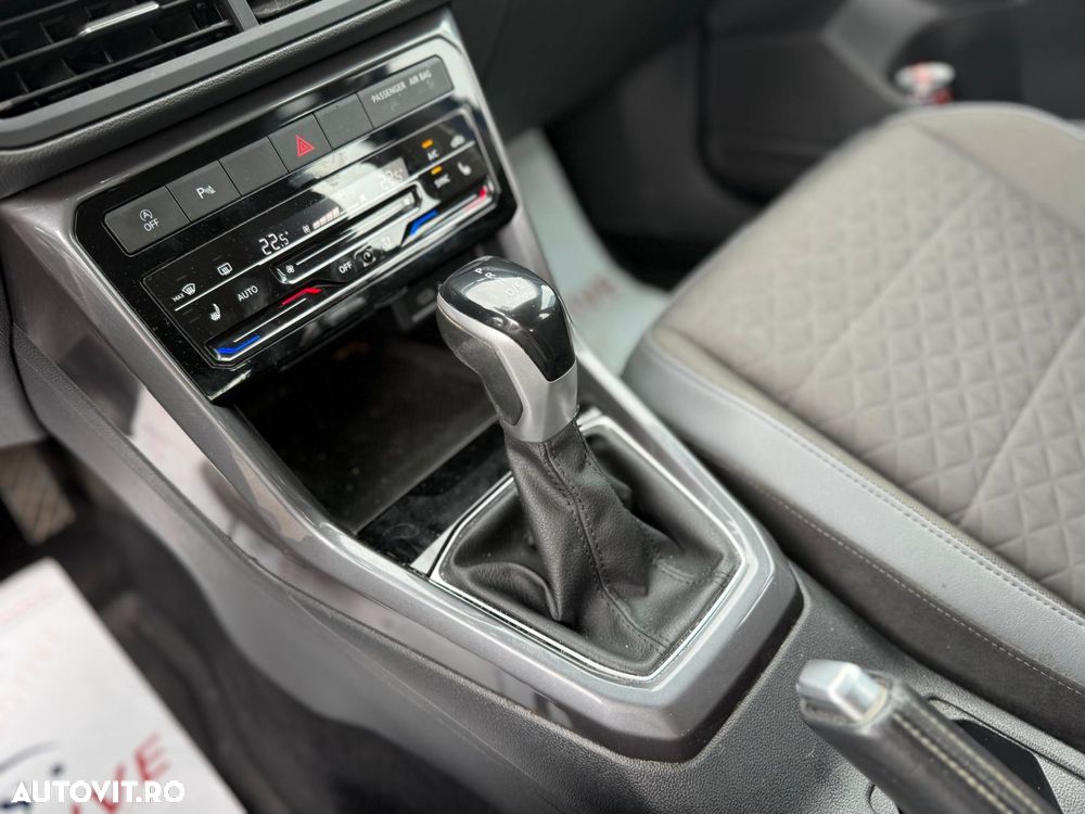 Volkswagen T-Cross 1.0 TSI DSG Life - 23