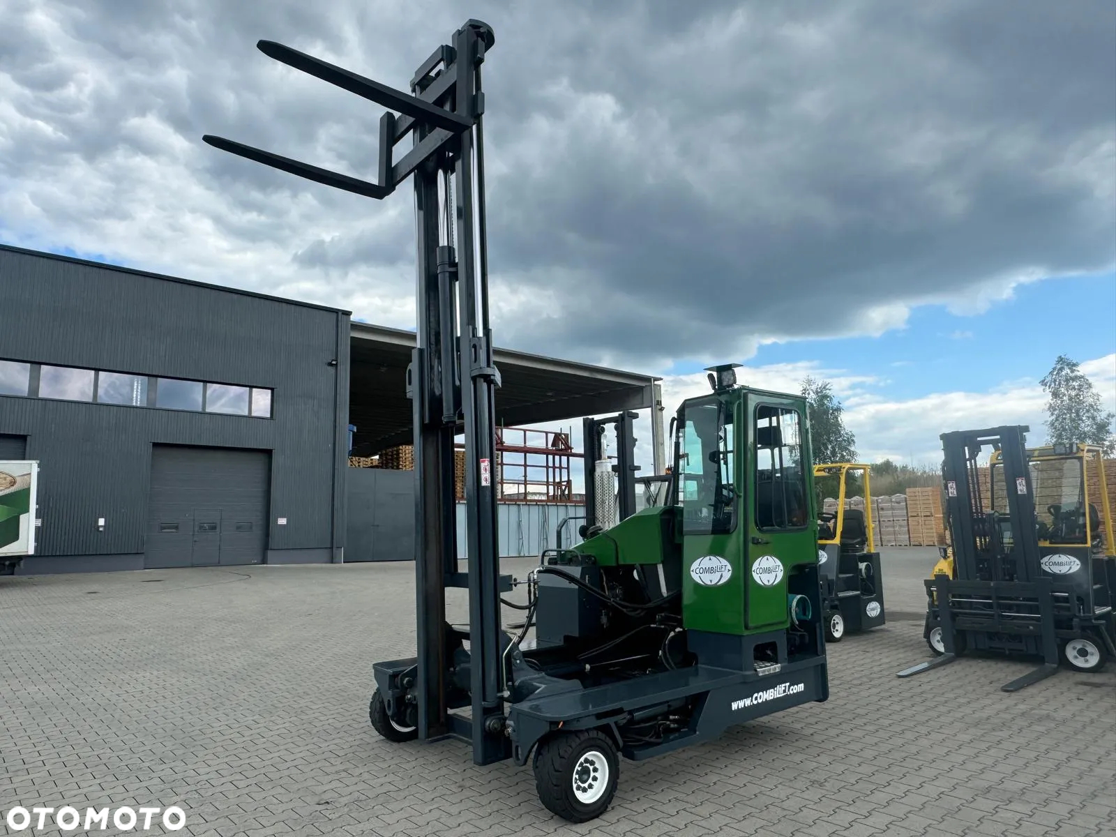 Combilift Combilift C5000// Stan idealny // wolny skok //Niski maszt - 11