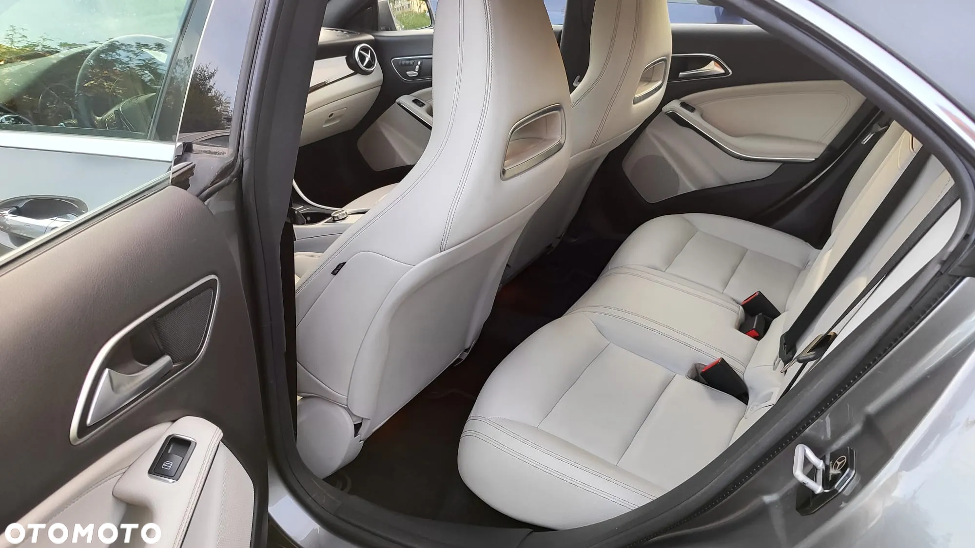 Mercedes-Benz CLA 250 4-Matic - 11