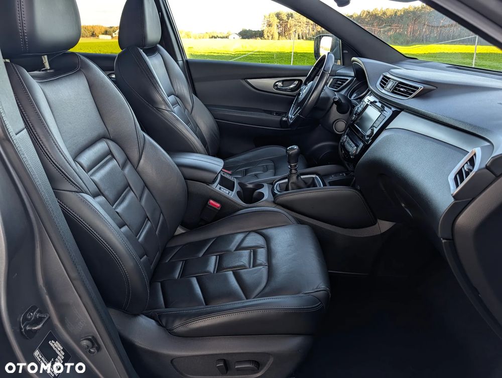 Nissan Qashqai 1.3 DIG-T Tekna+ - 22