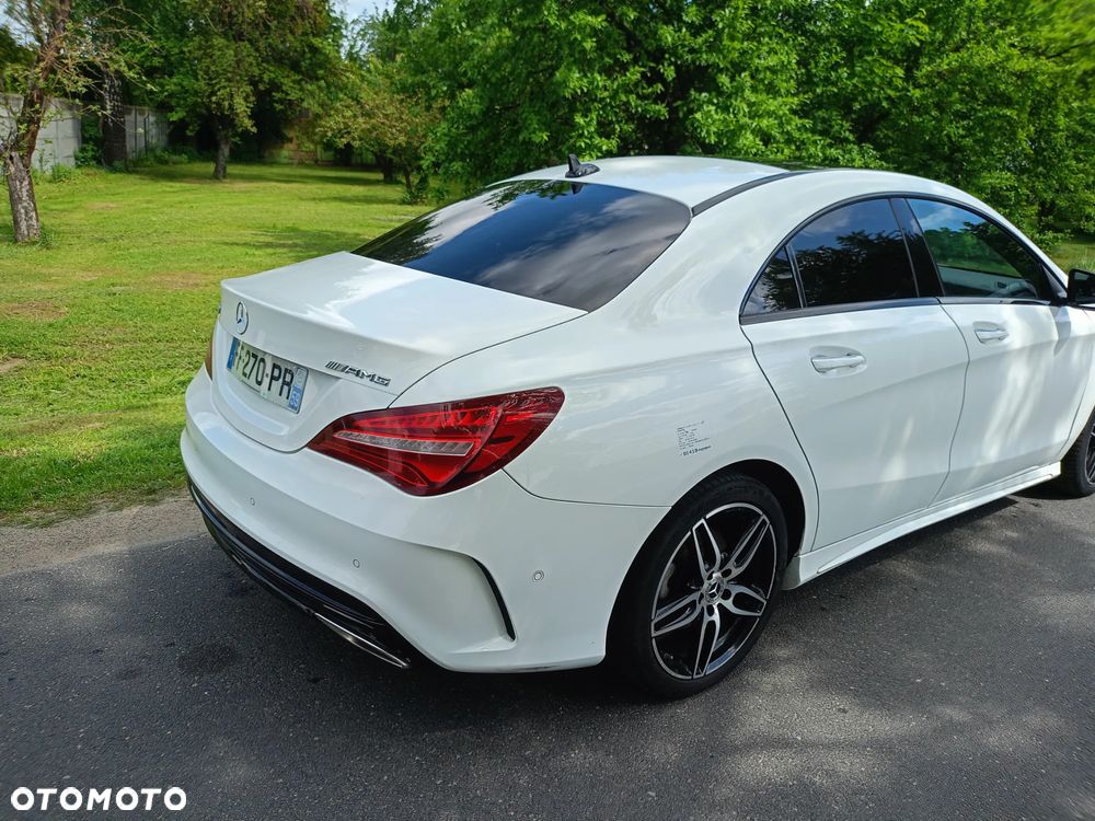 Mercedes-Benz CLA 200 7G-DCT AMG Line - 4