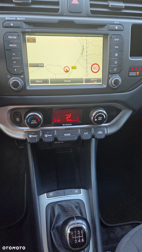 Kia Rio 1.4 Comfort - 9