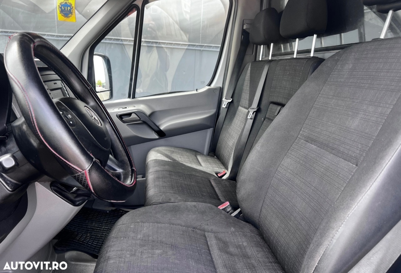 Mercedes-Benz Sprinter - 21