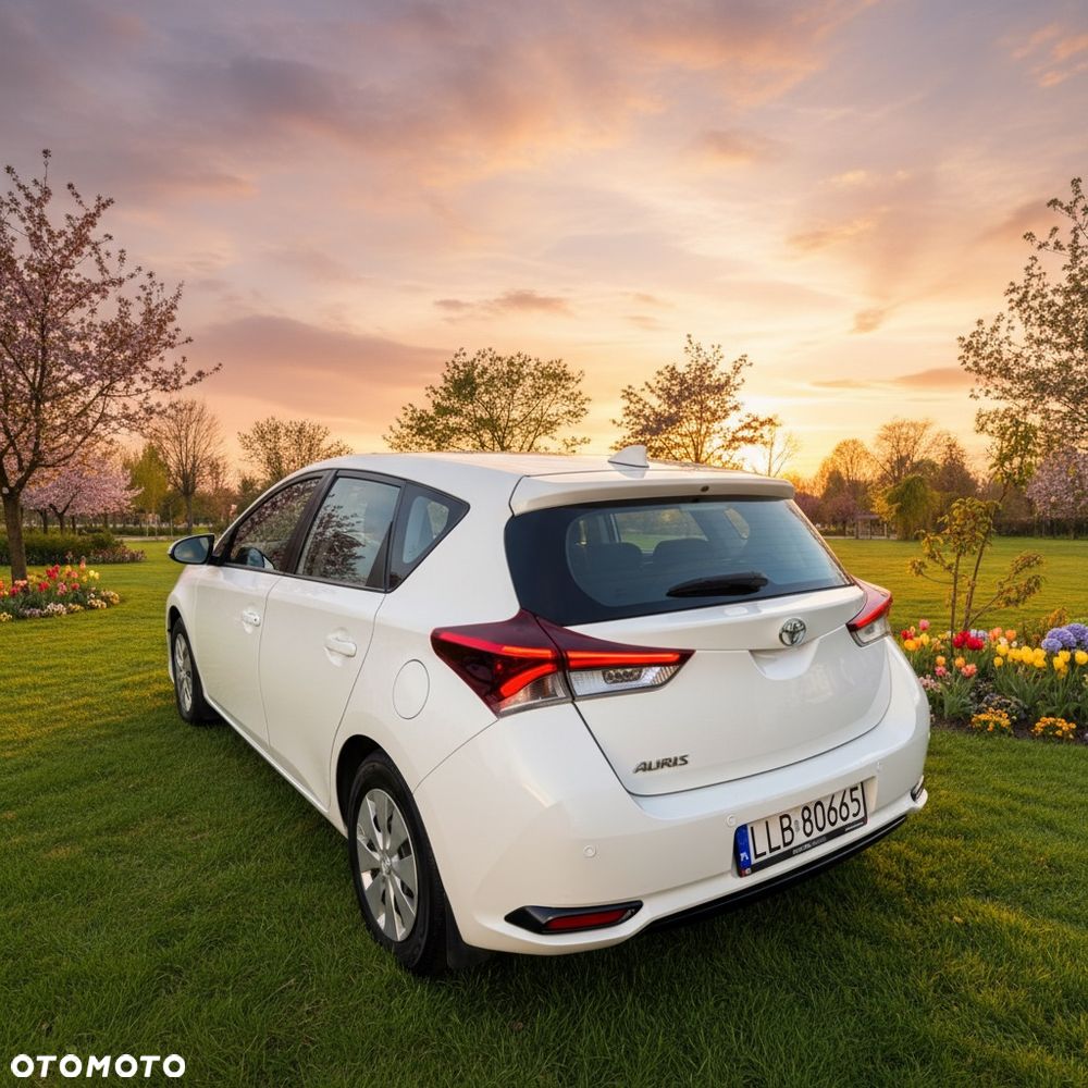 Toyota Auris 1.6 Classic Plus - 5