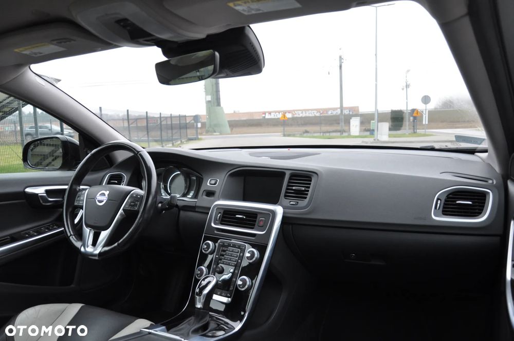 Volvo S60 T5 AWD Summum - 12