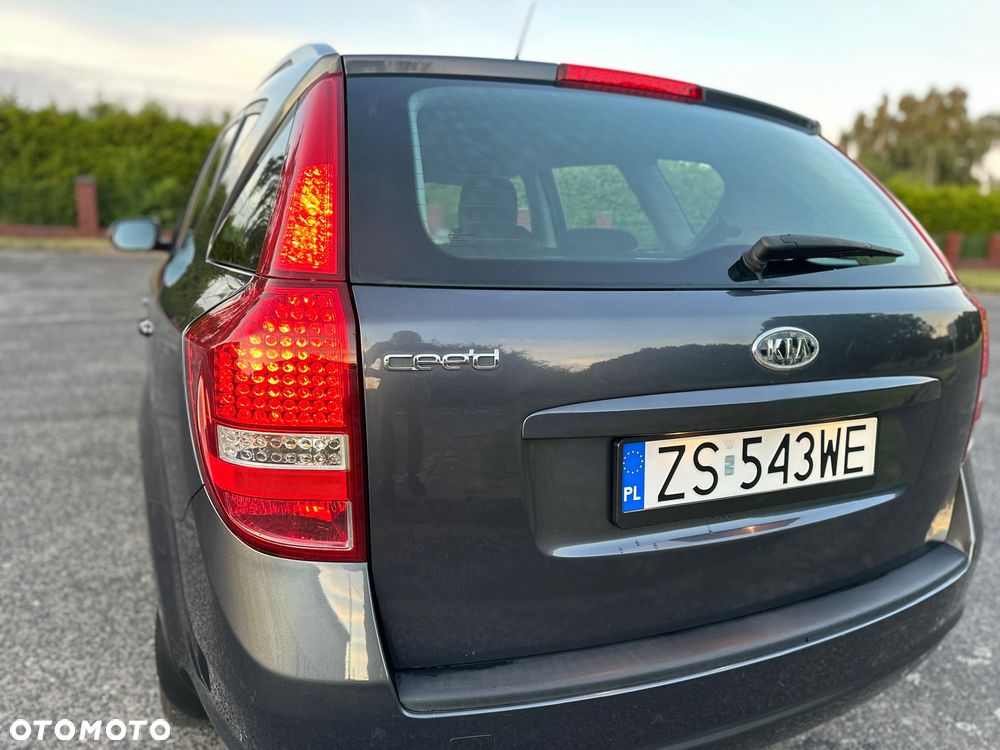 Kia Ceed 1.4 L Euro2012 - 16