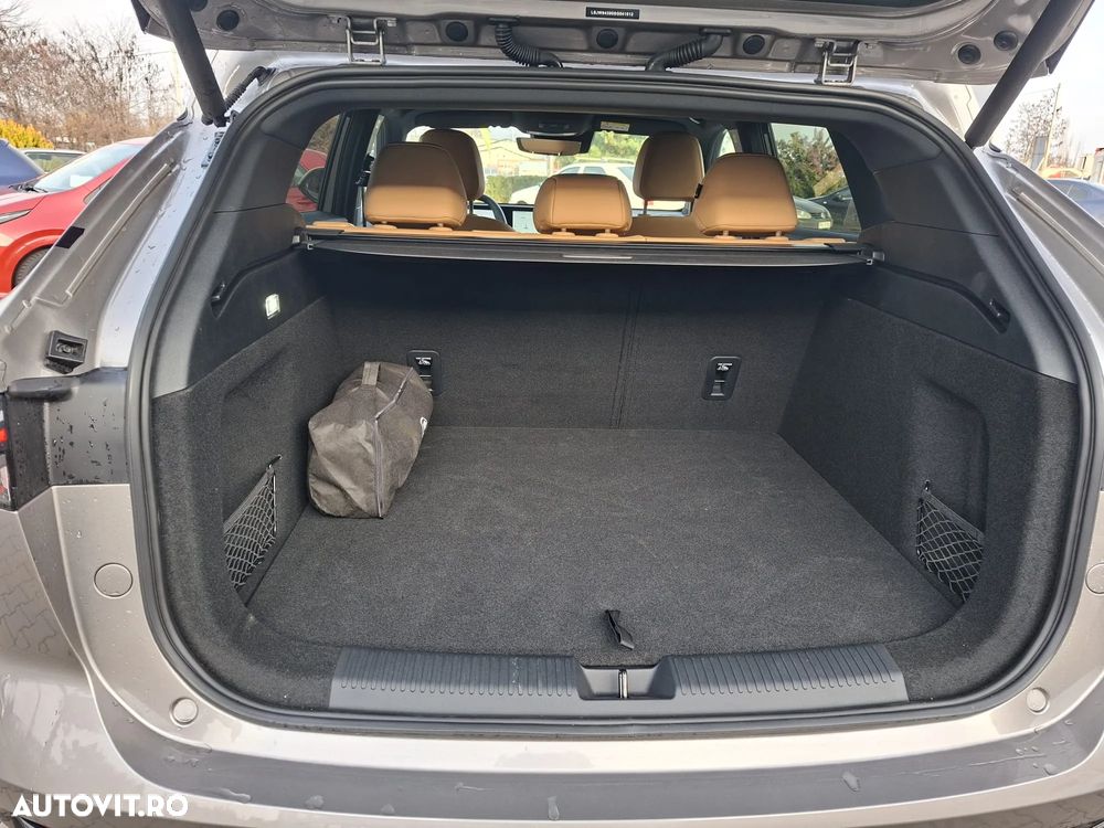 MG HS HEV Luxury - 12