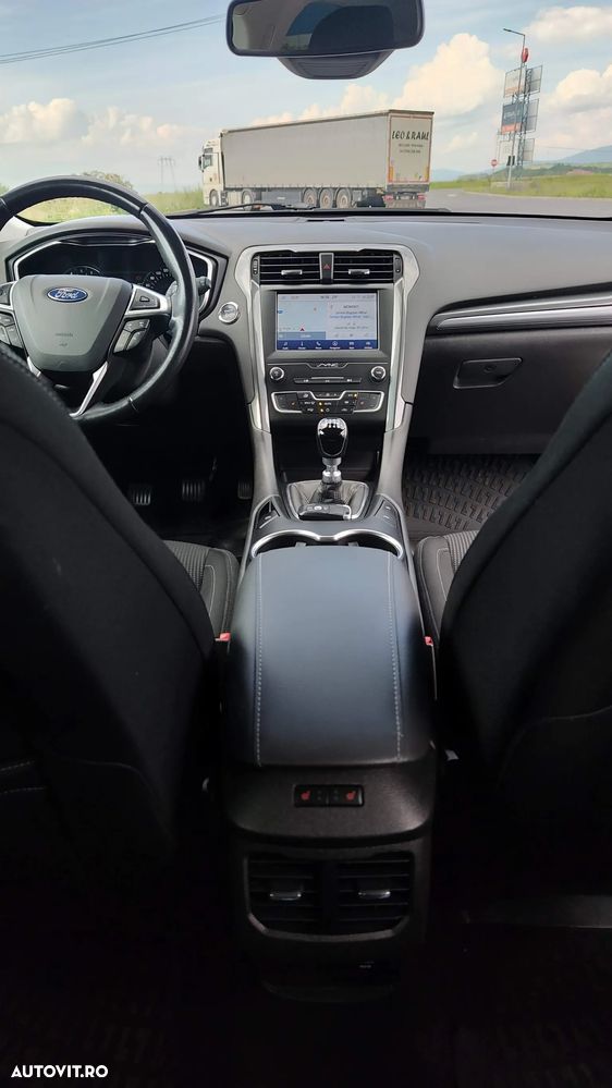Ford Mondeo 2.0 TDCi Titanium - 30